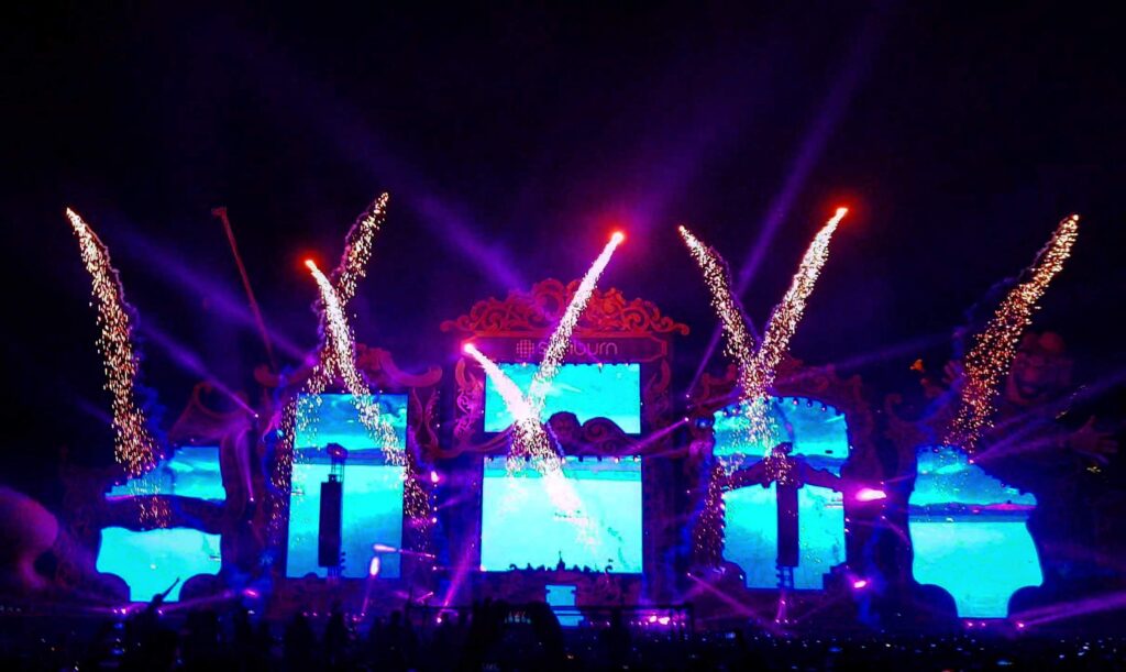 From one of the opening day curtain raiser picture of sunburn festival